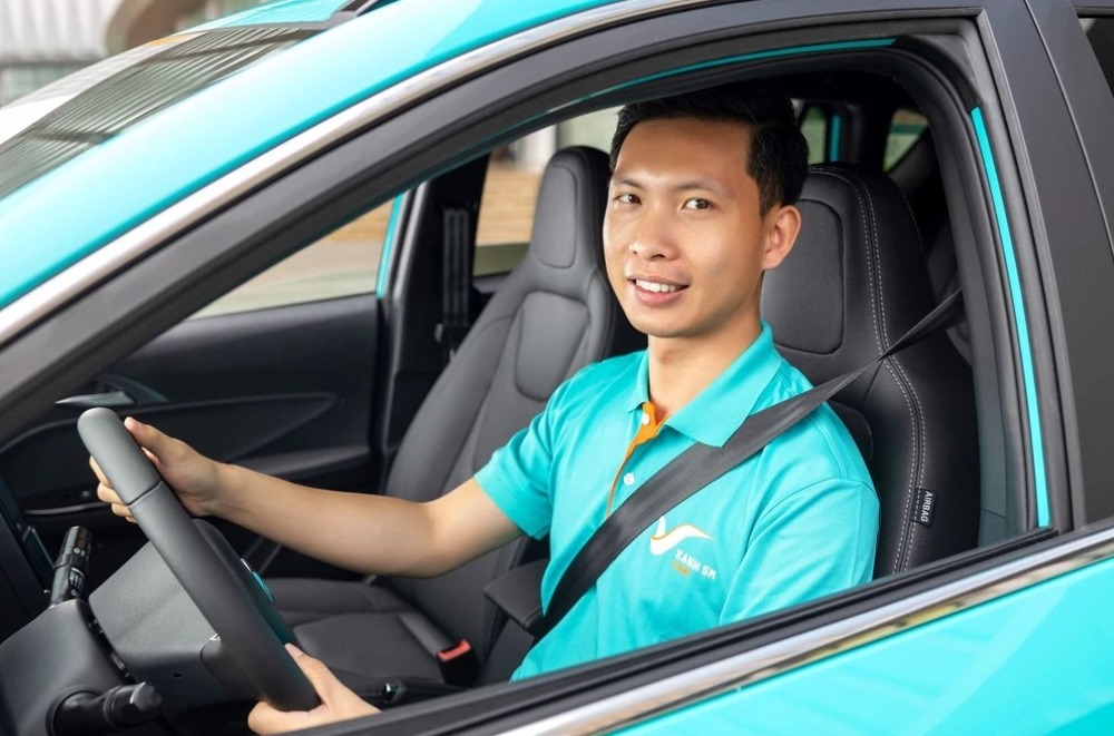 Taxi điện Xanh SM là lựa chọn hàng đầu của nhiều hành khách (Ảnh: Xanh SM)