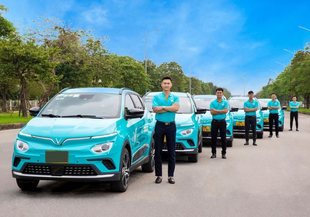 Dàn xe Taxi điện Xanh SM hiện đại, tiện nghi luôn sẵn sàng phục vụ bạn (Ảnh: Xanh SM)