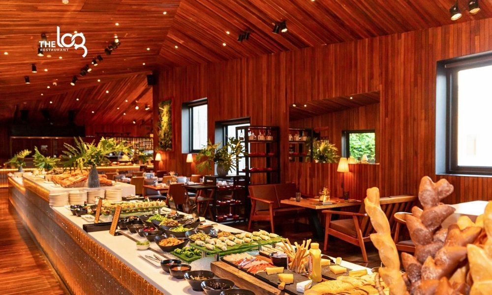 Nhà hàng buffet 5 sao TPHCM - The Log có không gian ấm cúng và sang trọng