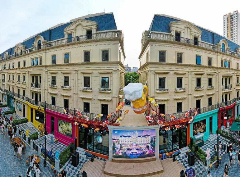 Phố đi bộ Carnaby 214 Nguyễn Xiển – Phố Tây giữa lòng Hà Nội