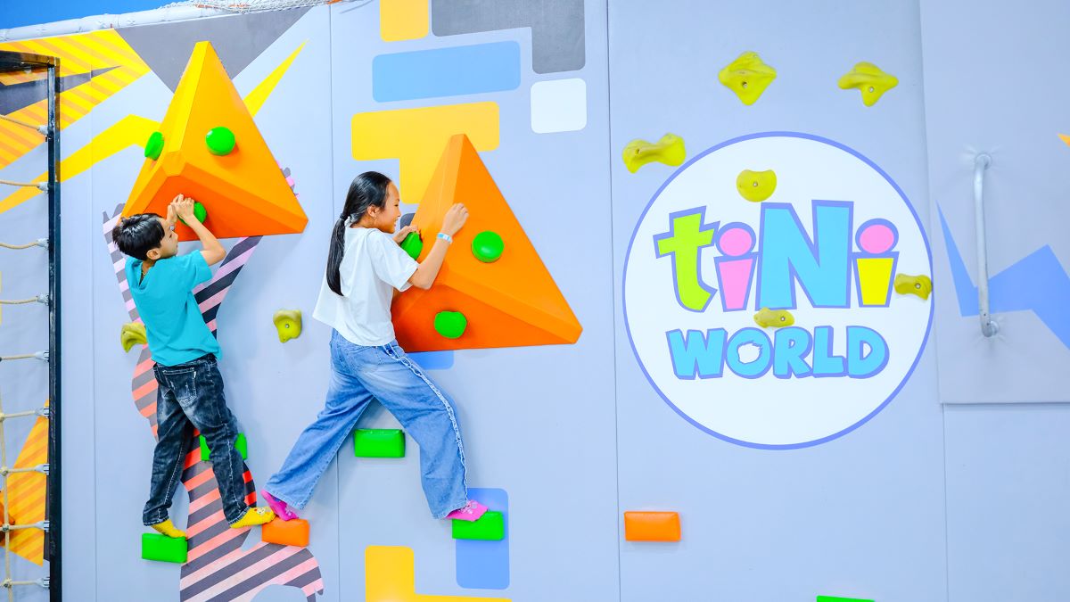 tiNiWorld AEON Tân Phú