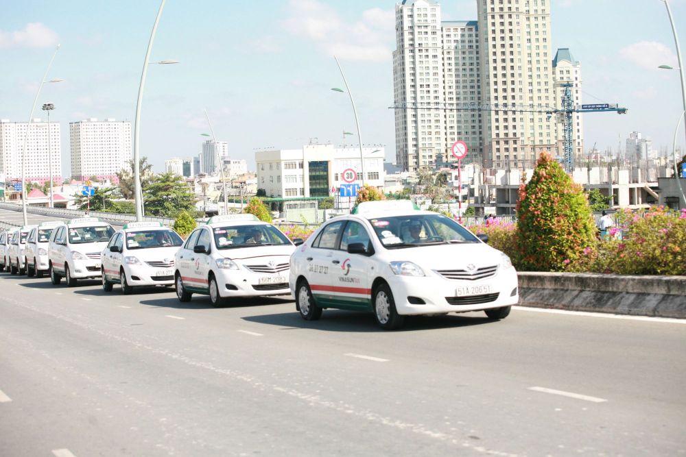 Taxi Vinasun có đội xe lớn, đặt vé dễ dàng (Ảnh: Sưu tầm Internet)