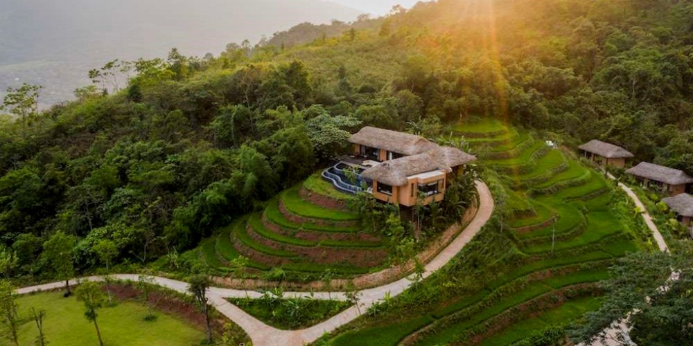 Avana Retreat nằm gọn trong một bản nhỏ nơi núi rừng Tây Bắc. (Ảnh: Avanaretreat.com) 