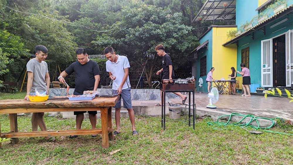 Bạn có thể tổ chức tiệc BBQ ngay tại rừng (Ảnh: Phú Ks)