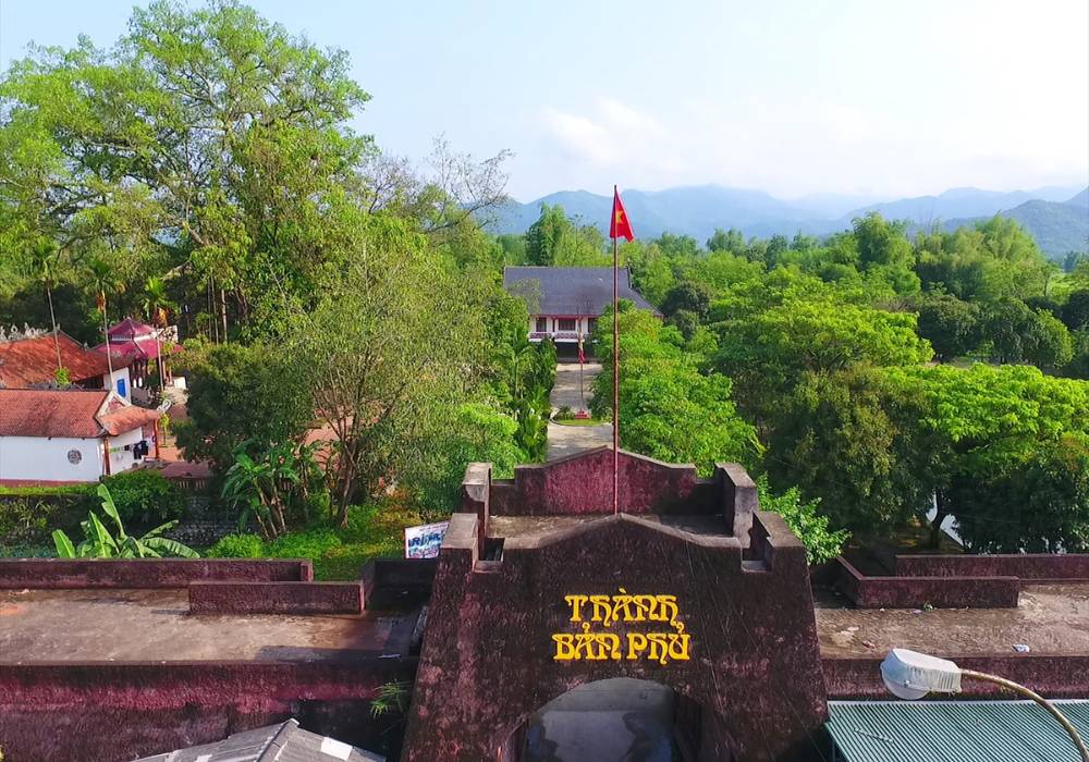 Khu di tích Thành Bản Phủ 