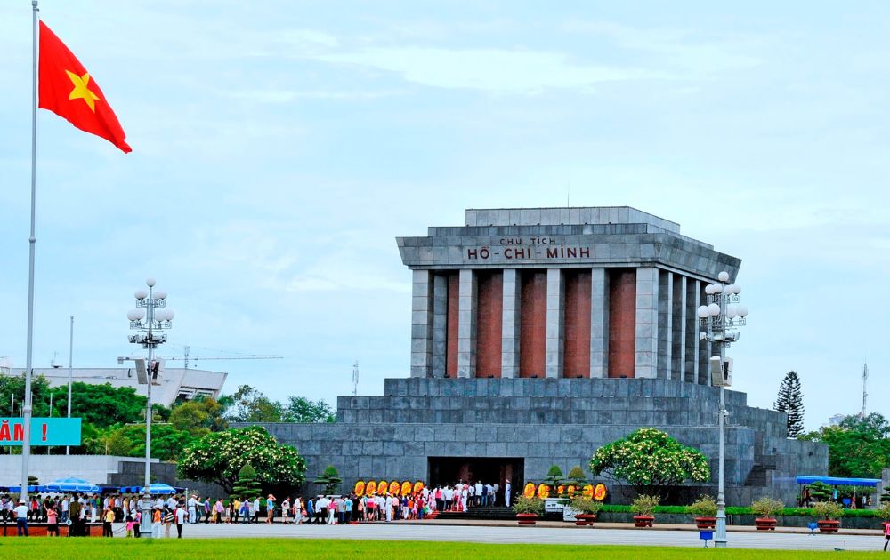 Lăng Chủ tịch Hồ Chí Minh (Ảnh: baotainguyenmoitruong.vn)