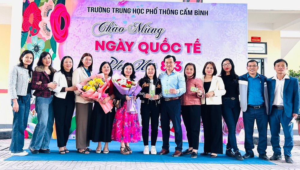 Nhà trường cũng có các chương trình tri ân ngày 8/3 cho các cô giáo