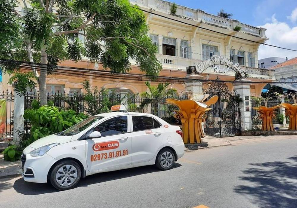 Dòng xe hiện đại, tiện nghi, mang đến trải nghiệm di chuyển thoải mái, an toàn (Ảnh: Sưu tầm Internet)