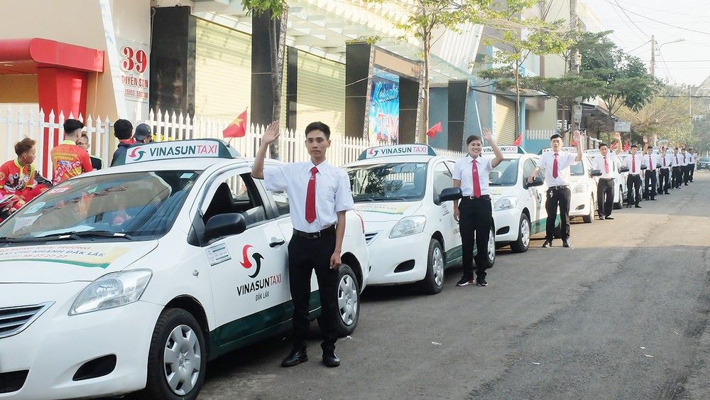 Taxi Vinasun có đội xe lớn, đảm bảo chất lượng và an toàn kỹ thuật (Ảnh: Sưu tầm ) 