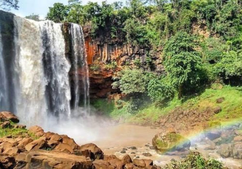 Vẻ đẹp hùng vĩ, thơ mộng của dòng thác sẽ là điểm đến cho các tín đồ đam mê trekking, dã ngoại (Ảnh: Sưu tầm Internet)