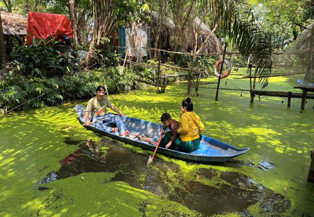 Tam Nông là điểm du lịch trên bản đồ Quận 12 nổi bật với các hoạt động giải trí dân dã