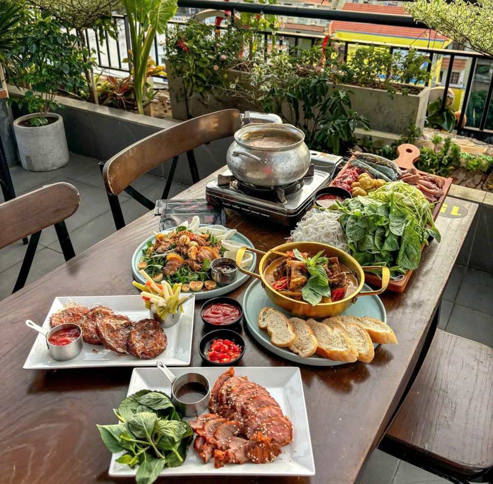 Combo 5 món cho nhóm 6-7 người tại DaBee Rooftop