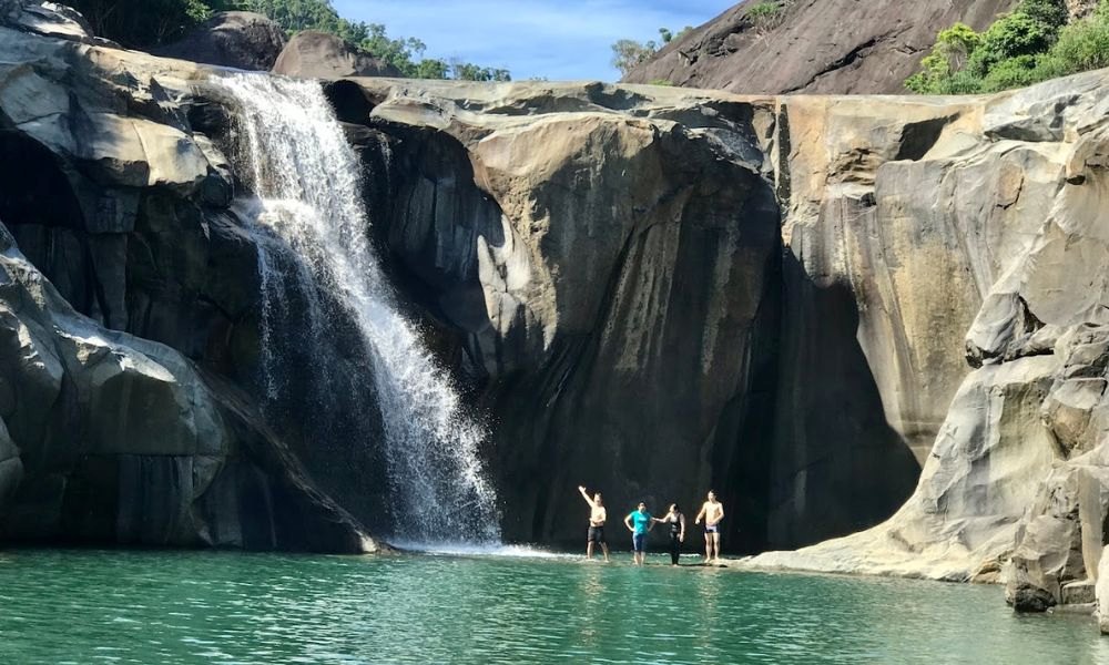 Vực Phun là điểm đến lý tưởng cho những ai yêu thích khám phá và trải nghiệm (Ảnh: Sưu tầm Internet)