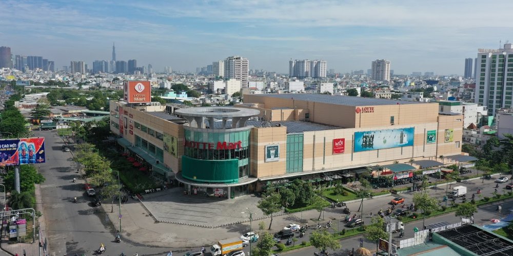 LOTTE Mart là một trong những hệ thống siêu thị lớn nhất Sài Gòn (Ảnh: Lotte Mart Quận 7)