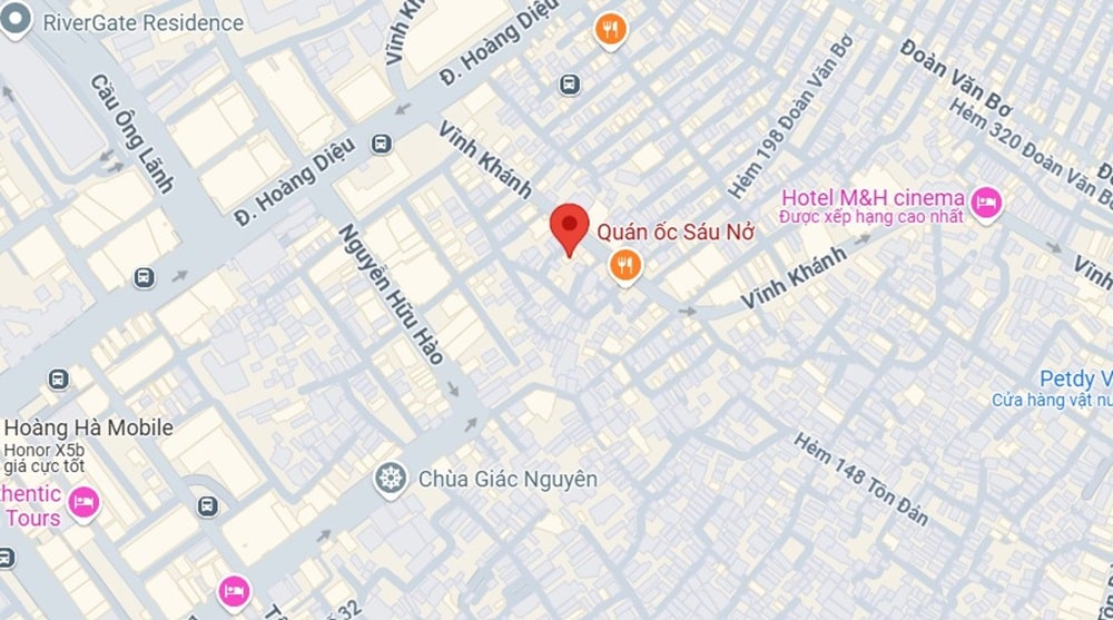 Ốc Sáu Nở là một trong những quán hút khách nhất của phố ẩm thực (Ảnh: Google Maps)