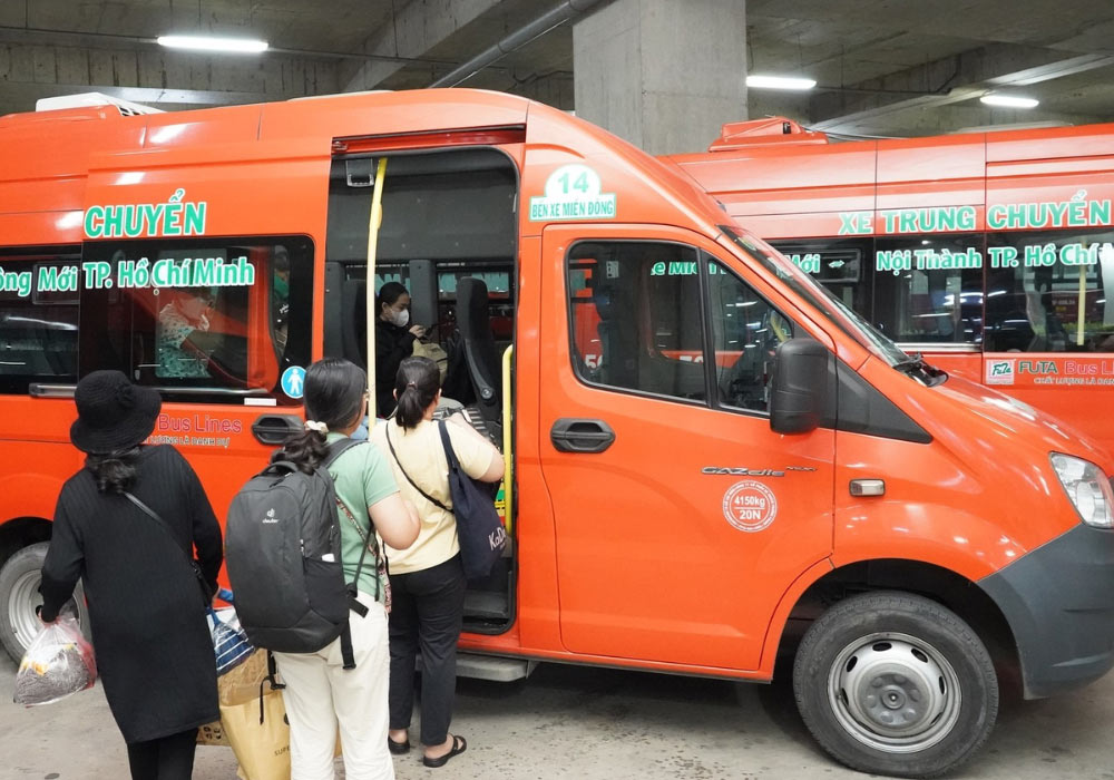 Hãng cung cấp dịch vụ xe trung chuyển tại một số địa điểm (Ảnh: Phương Trang FUTA Bus Lines)