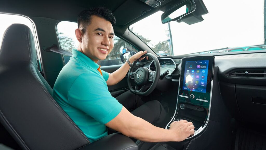 Nghề lái xe taxi là nghề phổ biến hiện nay với thu nhập ổn định (Ảnh: Xanh SM)