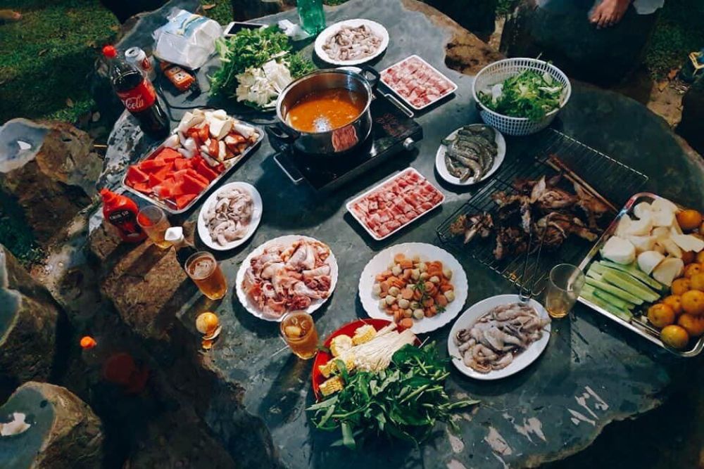 Những bữa BBQ giữa rừng cùng gia đình, bạn bè (Ảnh: Sưu tầm Internet)