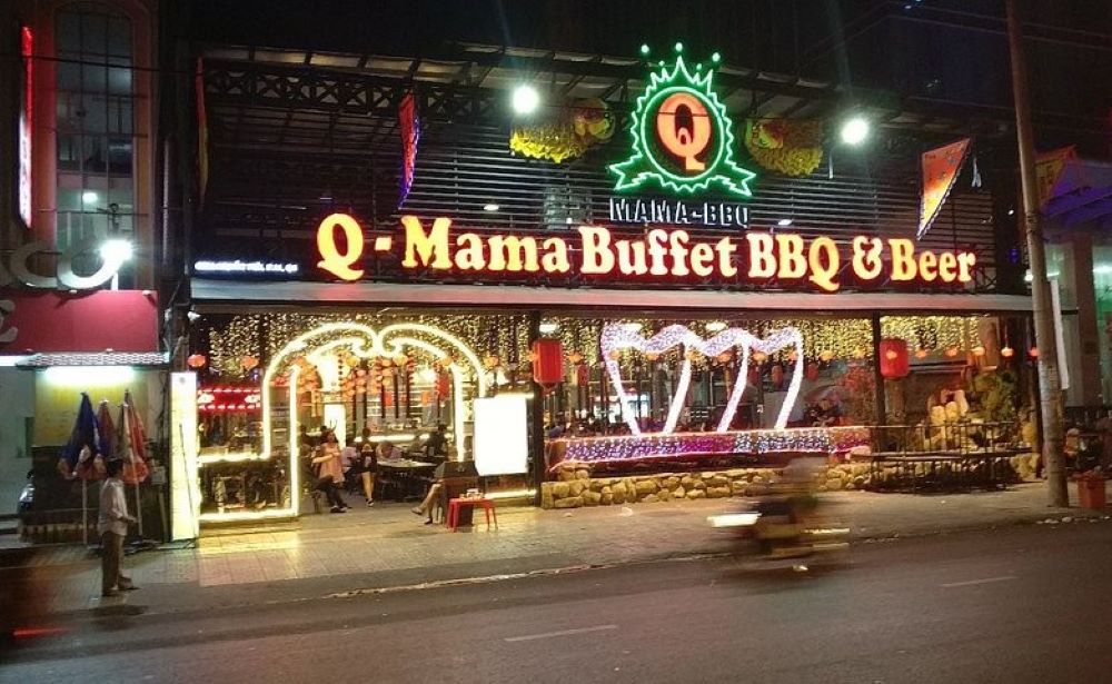 Q-Mama Buffet Beer BBQ là một nhà hàng buffet hải sản Quận 5 nổi tiếng