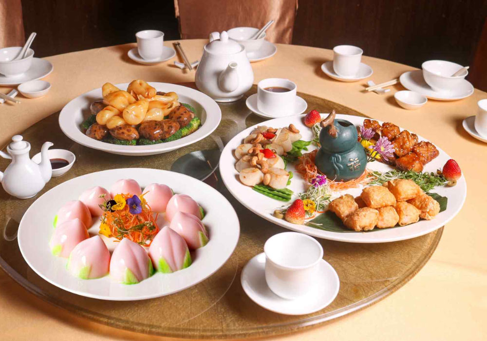 Ngan Dinh Restaurant nổi tiếng về các món dimsum và vịt quay Bắc Kinh (Ảnh: Nhà hàng Ngân Đình)