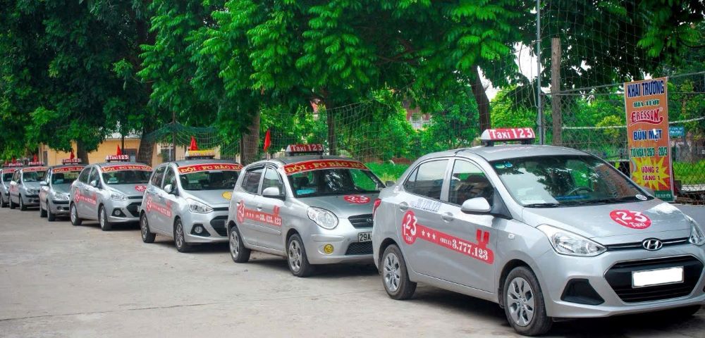 Taxi 123 có đội xe lớn, hoạt động khắp khu vực Lập Thạch (Ảnh: Taxi 123)