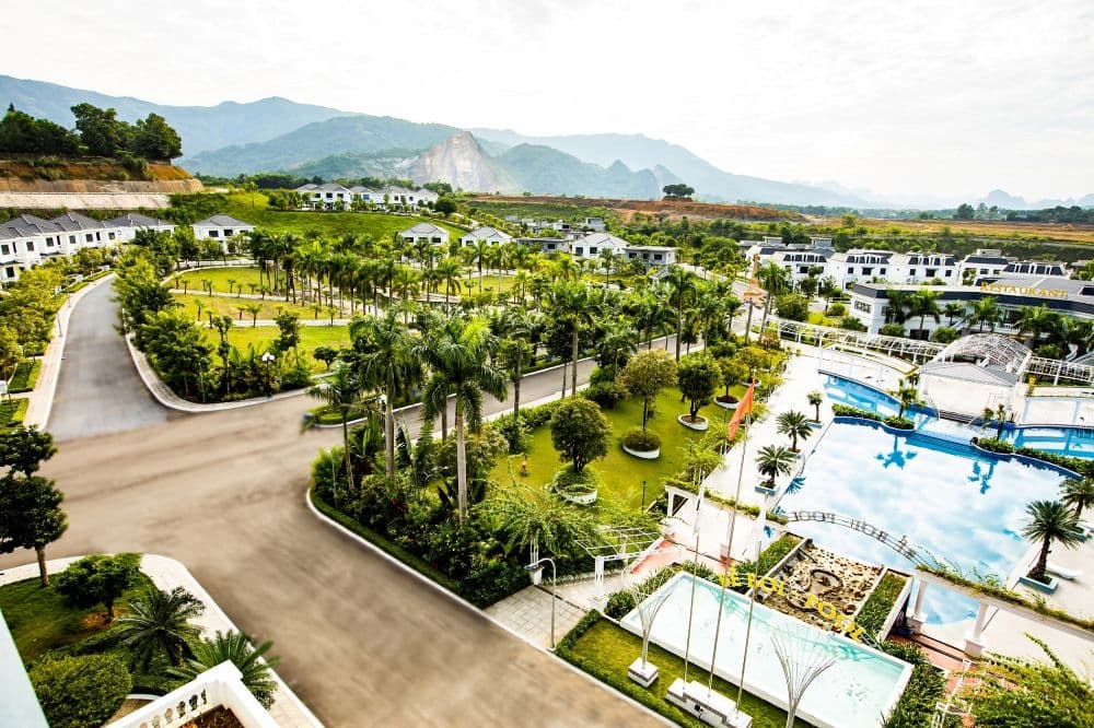 La Saveur de Hòa Bình Resort có không gian rộng, gần gũi với thiên nhiên (Ảnh: Sưu tầm Internet)