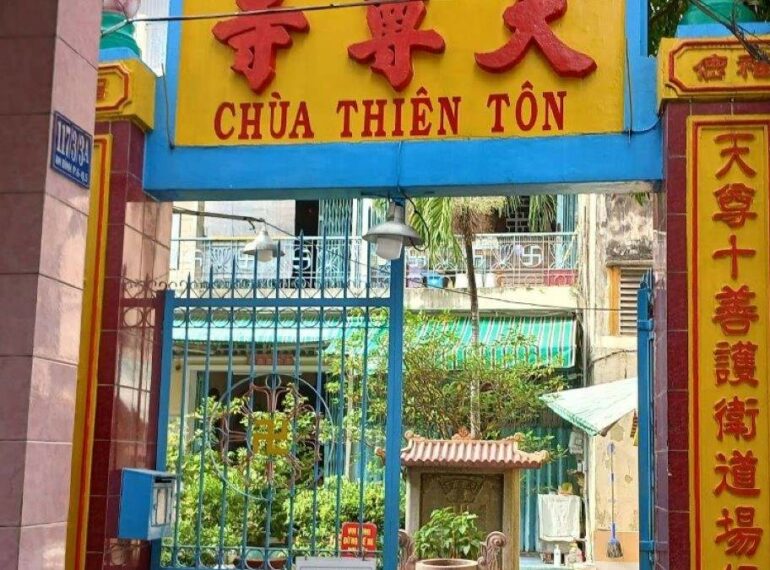 chùa Thiên Tôn​ Quận 5​