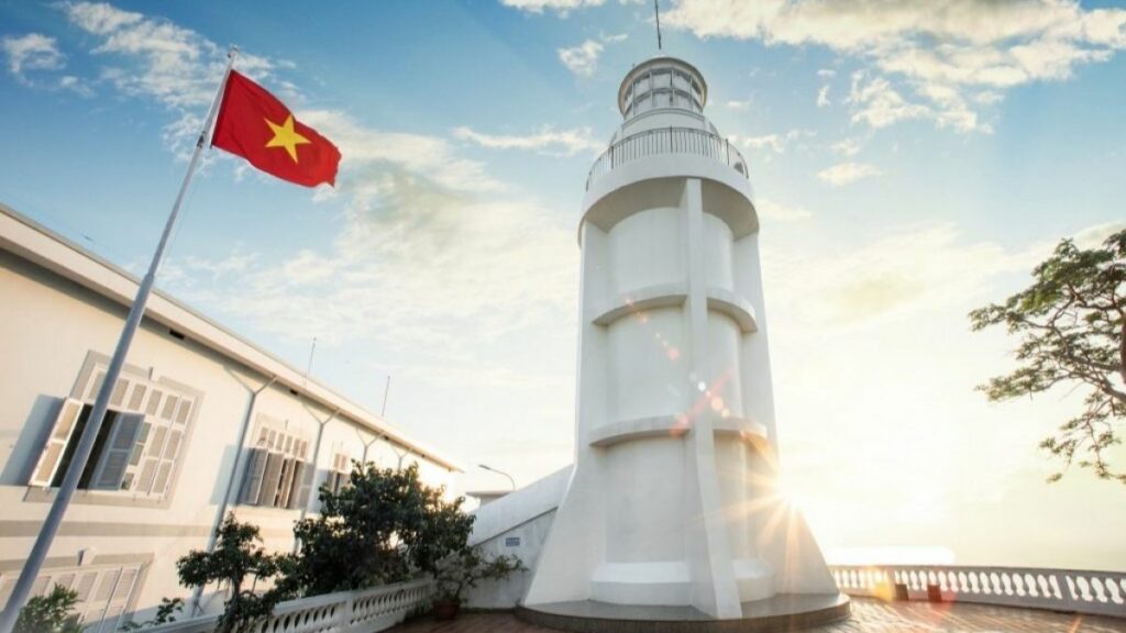Khám phá ngọn hải đăng Vũng Tàu hơn 100 tuổi với góc sống ảo chất