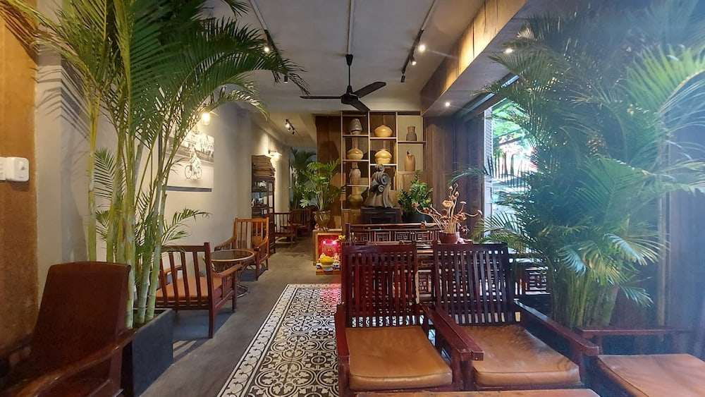 Tiệm Cafe Sài Gòn Xưa được thiết kế theo phong cách hoài niệm cổ xưa