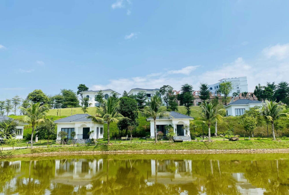 Tại resort Glory có tổng cộng 5 villa view hồ (Ảnh: Sưu tầm Internet)