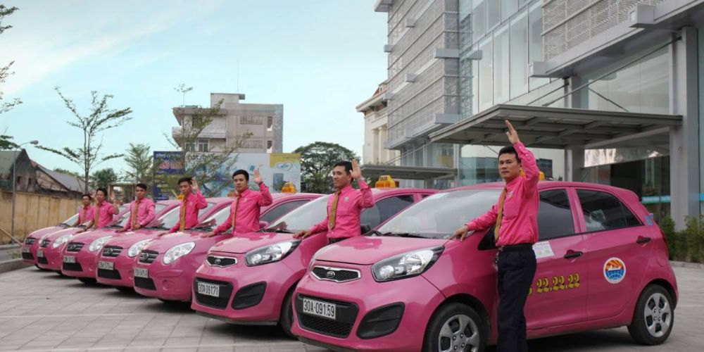 Taxi Hoàng Anh với màu hồng dễ thương là lựa chọn của nhiều người dân Hải Phòng 