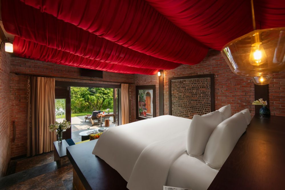 Grand Suite Bungalow có cửa kính lớn