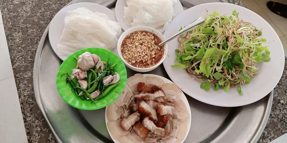 Bánh ướt Phương Lang có lớp bánh mềm mịn (Ảnh: Sưu tầm Facebook Bánh ướt Phương Lang - Bà Tơ)