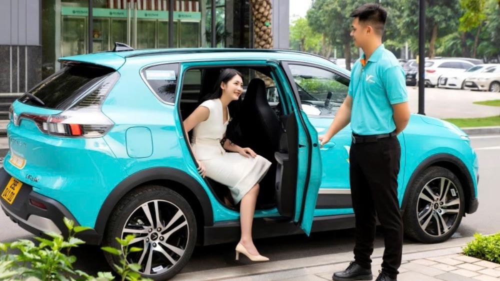 XanhCar dịch vụ taxi chuyên nghiệp thân thiện môi trường (Ảnh: Xanh SM)