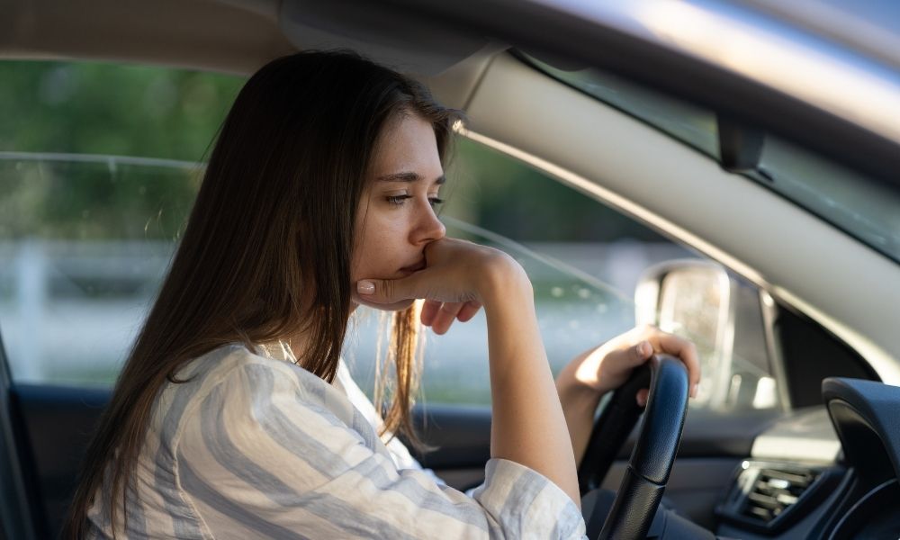 Phụ nữ chạy taxi có thể gặp nhiều trở ngại về an toàn và định kiến xã hội (Ảnh: Sưu tầm internet)
