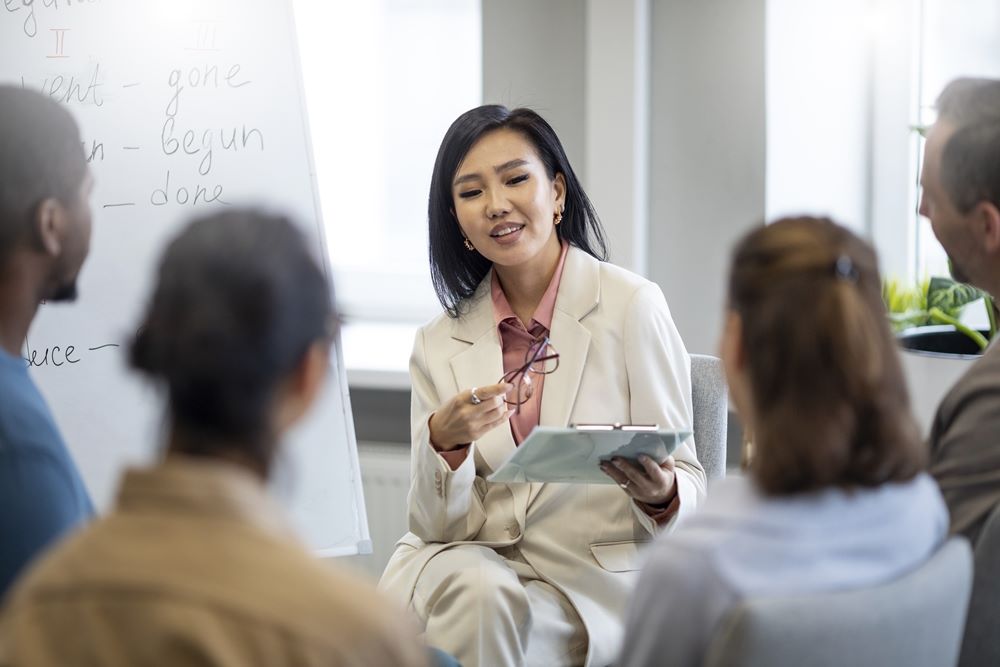 Phụ nữ nên chọn công việc phù hợp với chuyên môn, kỹ năng cá nhân