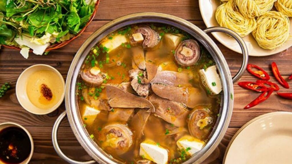 Review các quán lẩu bò Tân Phú ngon