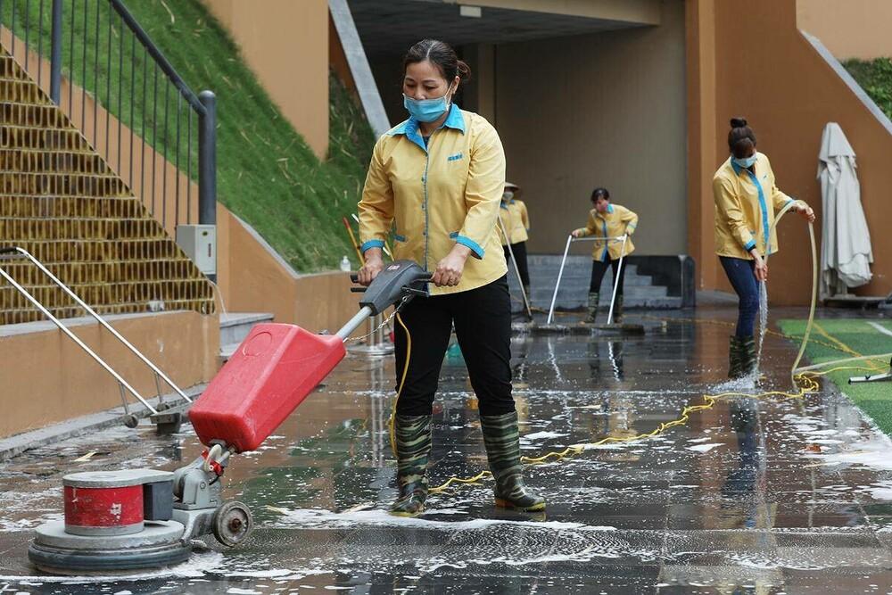 Nhân viên vệ sinh không cần bằng cấp, thu nhập ổn định