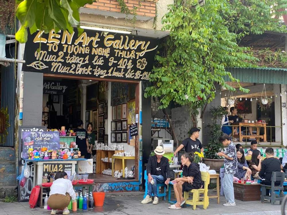 Thưởng thức các tác phẩm tô tượng nghệ thuật độc đáo giữa không gian yên bình của Hồ Tây (Ảnh: Sưu tầm Internet)