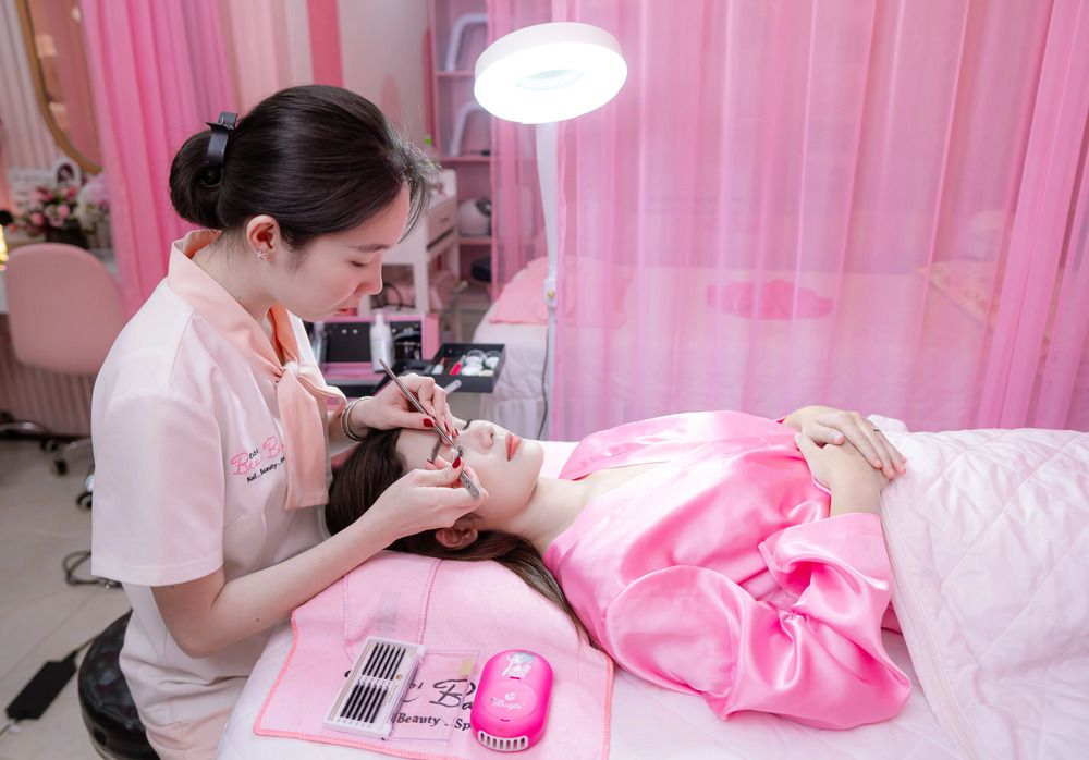 Công việc này tại spa lớn mang lại sự ổn định và cơ hội phát triển tay nghề