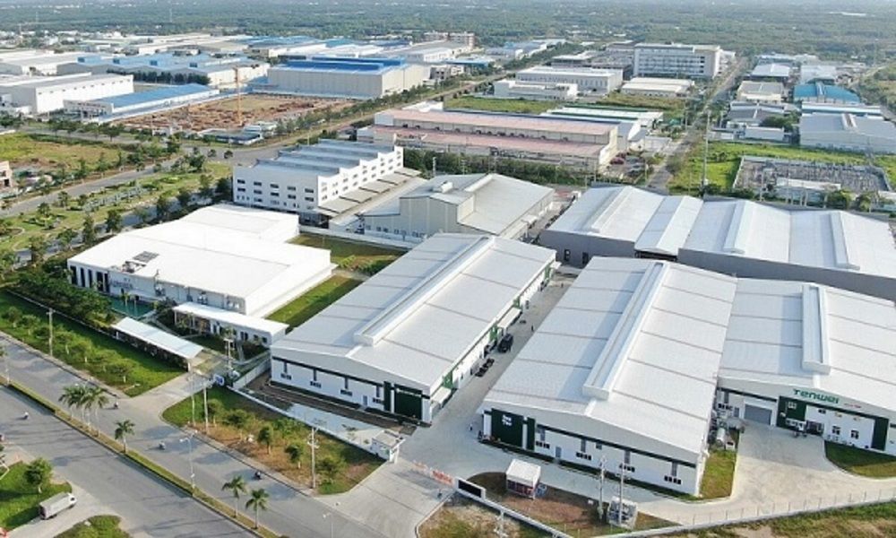 Các khu công nghiệp, công ty dịch chuyển về tỉnh hoặc có những hình thức làm việc đa dạng