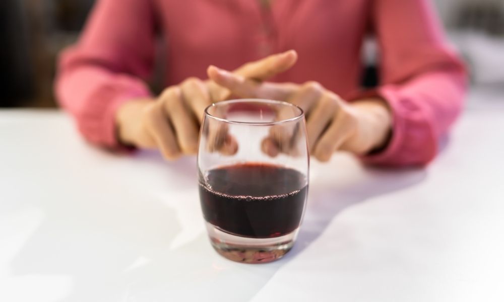 Dù chỉ một lượng nhỏ cũng có thể ảnh hưởng đến khả năng điều khiển xe và phản xạ (Ảnh: Sưu tầm internet)