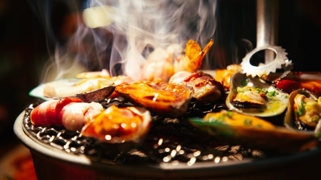 Buffet Khói - Điểm đến hàng đầu cho tín đồ lẩu & nướng BBQ