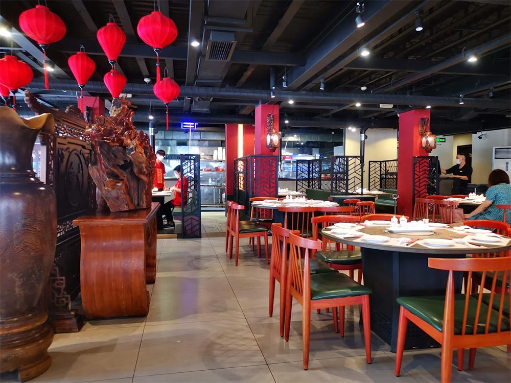 Bài trí bên trong nhà hàng mang đậm nét Trung Hoa (Ảnh: Google Maps)