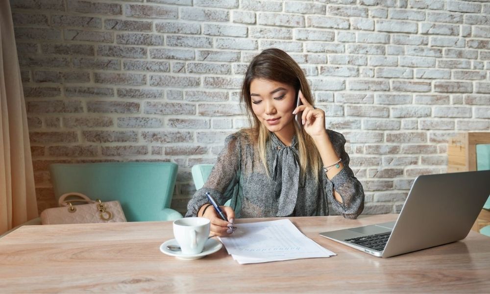 CTV tuyển dụng không chỉ cần chăm chỉ, chịu khó mà còn cần giao tiếp tốt qua điện thoại (Ảnh: Sưu tầm Internet)