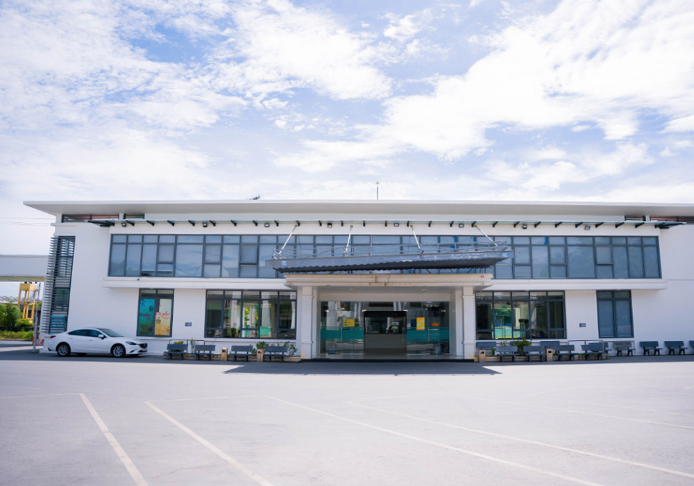 Bến xe phía Đông TP Vinh sở hữu cơ sở hạng tầng đạt chuẩn bến xe loại III (Ảnh: vanminh76.vn)