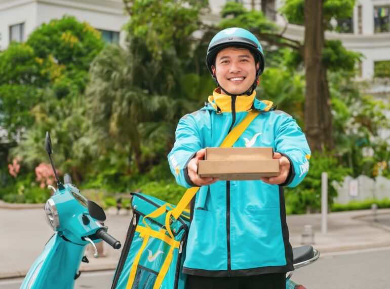XANH SM TRIỂN KHAI DỊCH VỤ GIAO ĐỒ ĂN “NGON – NHANH – HỜI” TẠI TP.HCM