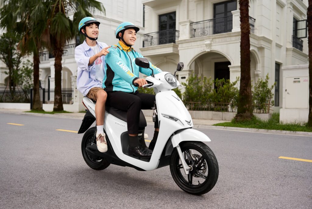 Thói quen sử dụng xe máy điện sai