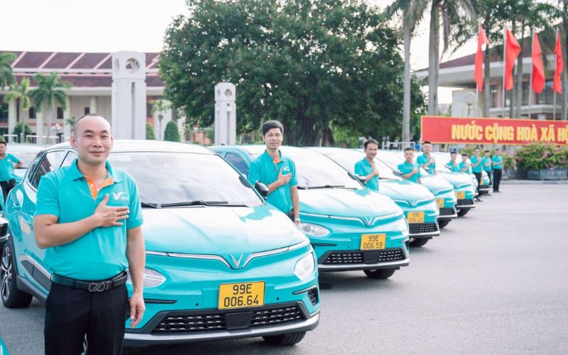 Tài xế Xanh SM Car được thưởng lương tháng 13