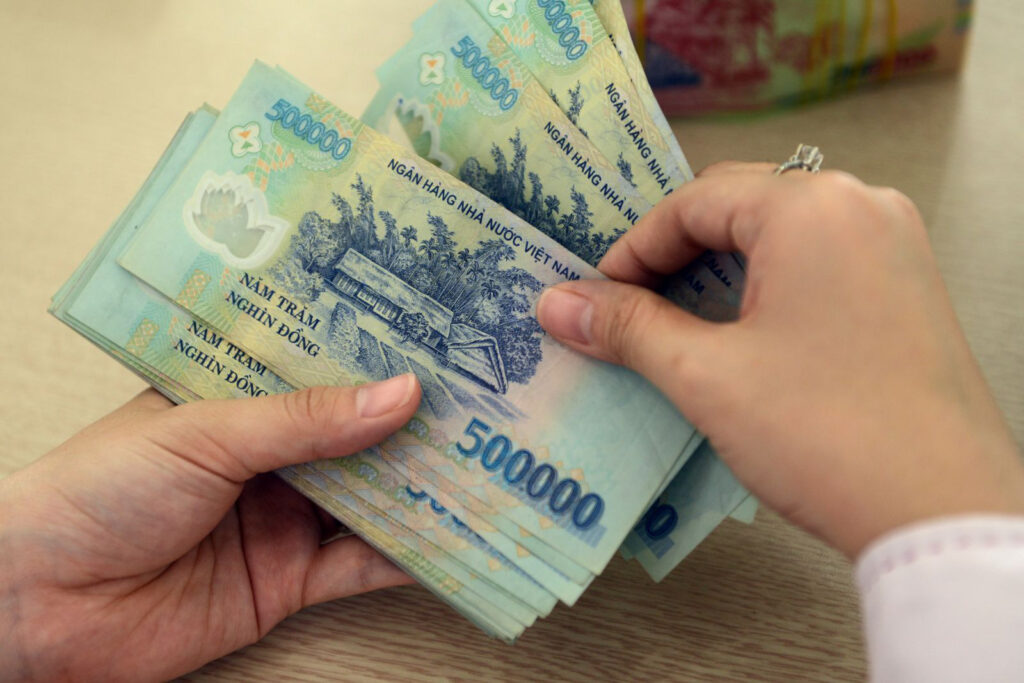 Tìm hiểu về lương tháng 13 và thưởng Tết